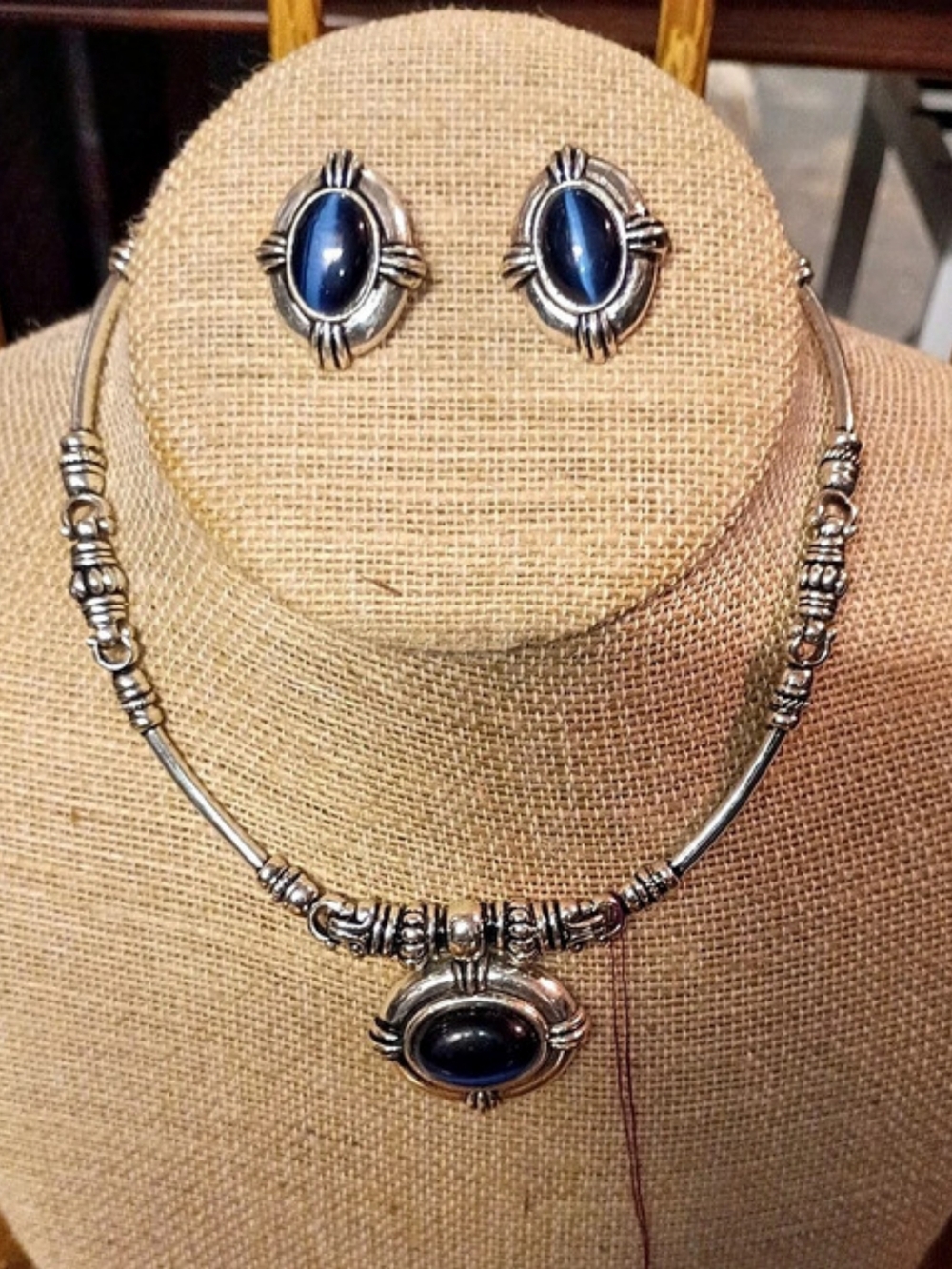 Avon Blue & Silver Pendant Necklace and Earrings Like New